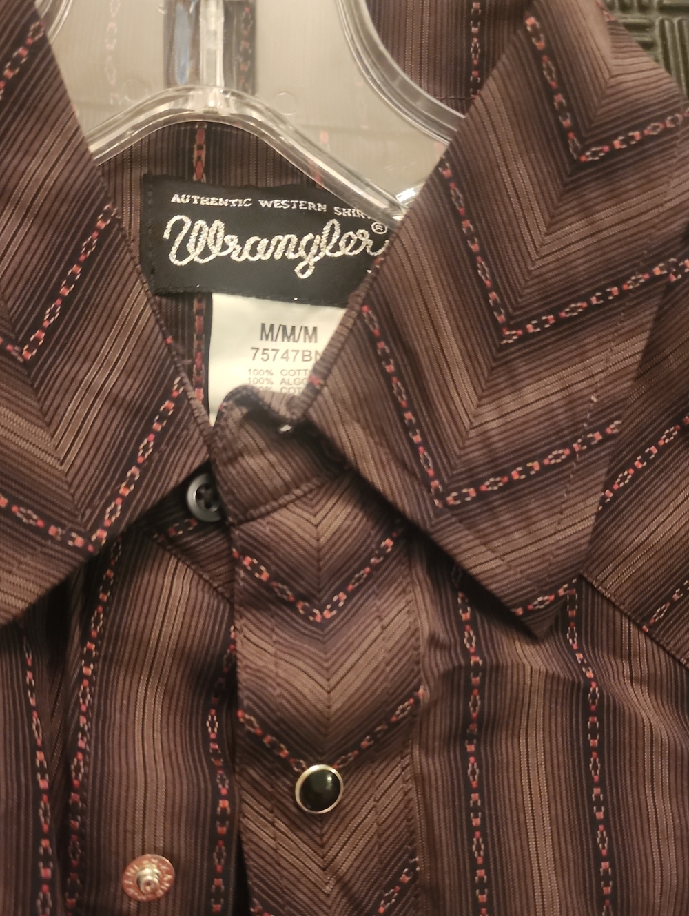 Wrangler Pearl Snap NWT Size Medium